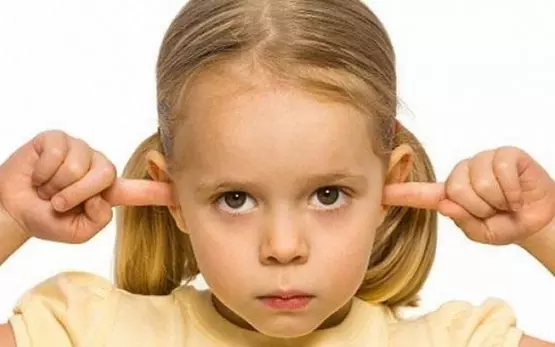 Почему маленький ребёнок вас не слышит? Советы психолога