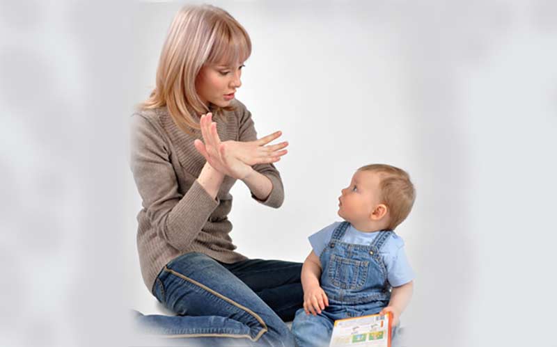 Глухонемой матери. Общение с глухими детьми. Общение с глухим ребенком. Речь неслышащих детей. Родители с глухими детьми.